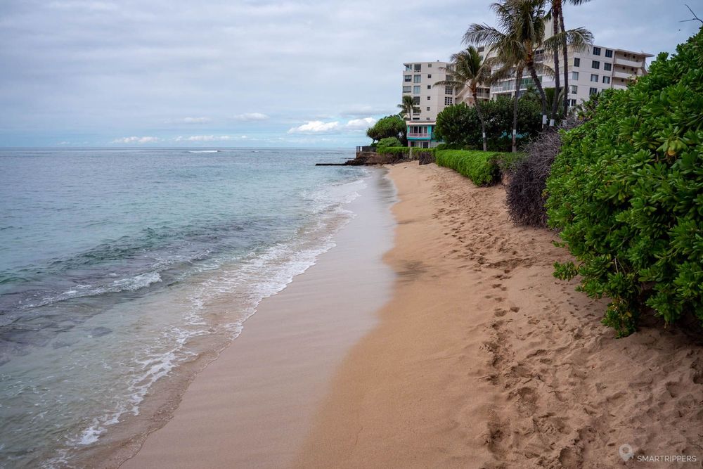 La petite plage sur la droite du Beach Park