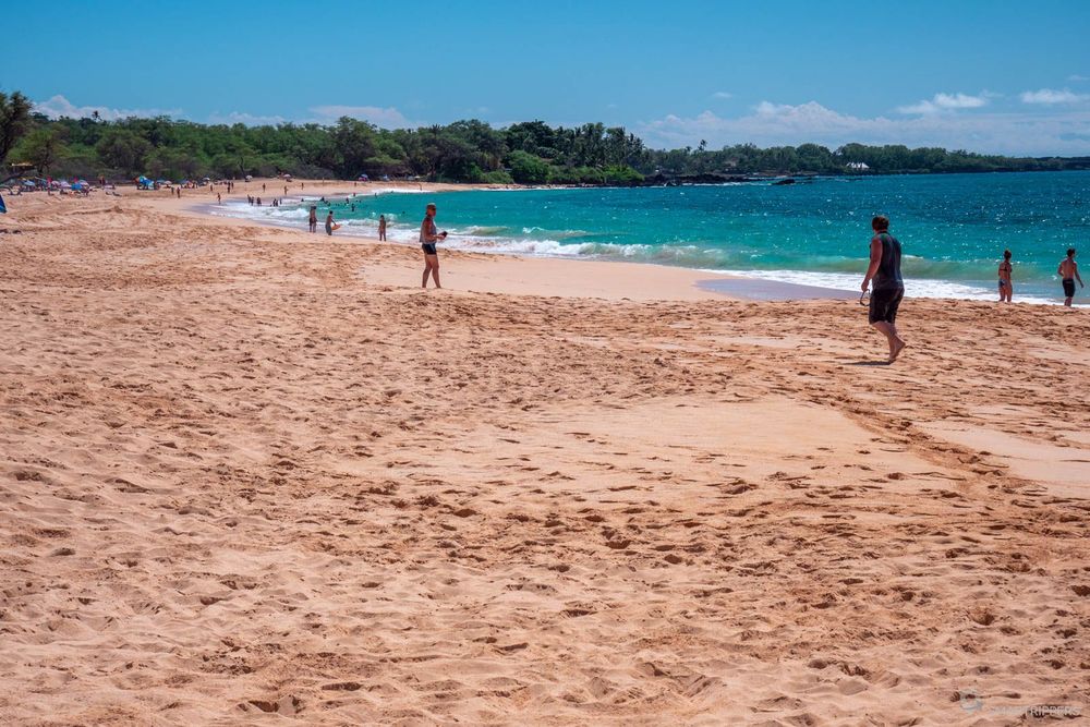 Sur le sable de Big Beach, vue vers le sud de la plage.