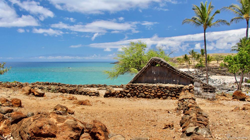 Ancienne maison au Lapakahi State Historic park. Ici le climat est très sec et chaud.