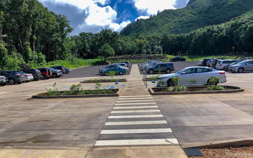 Le nouveau parking du Hā'ena State Park.