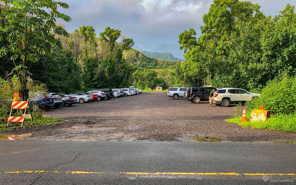 Le parking pour prendre la navette après Hanalei.
