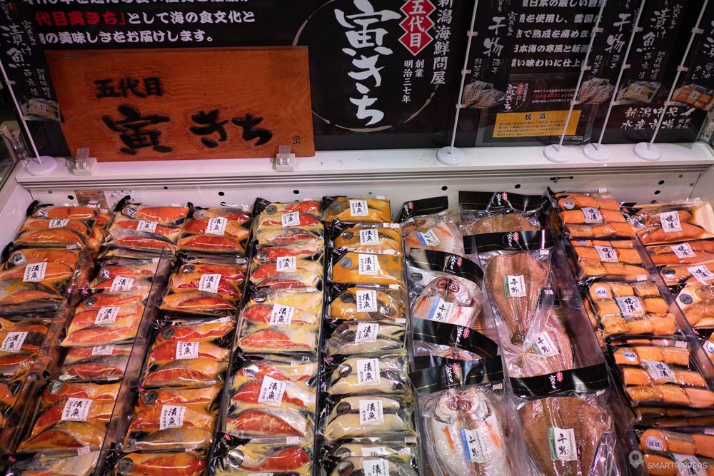 Salmon marinated in Pier Bandai.