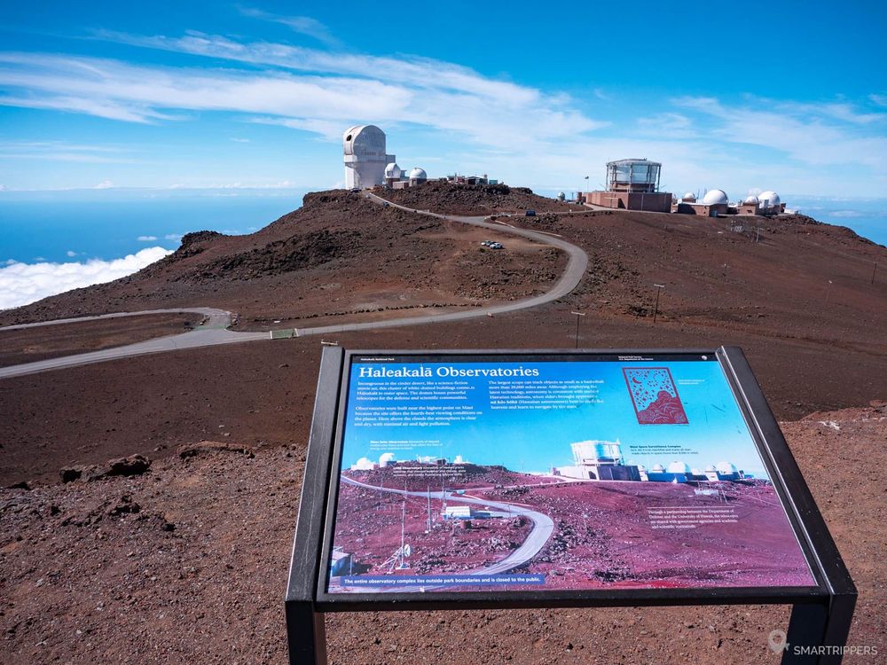 Les observatoires au sommet du Haleakalā